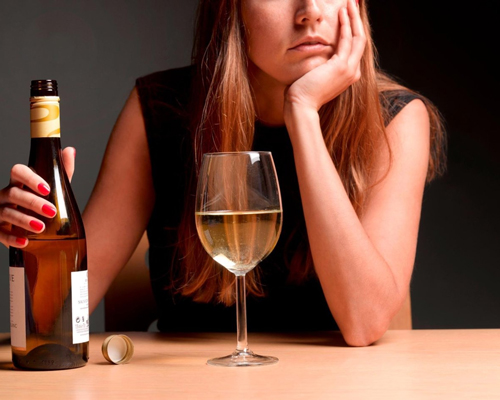 Анонимное лечение женского алкоголизма в Оленегорске
